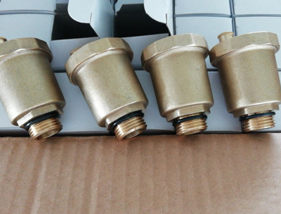 ����� ����